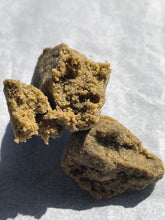 Carica l&#39;immagine nel visualizzatore di Gallery, LEMON THAI KUSH DRY HASH
